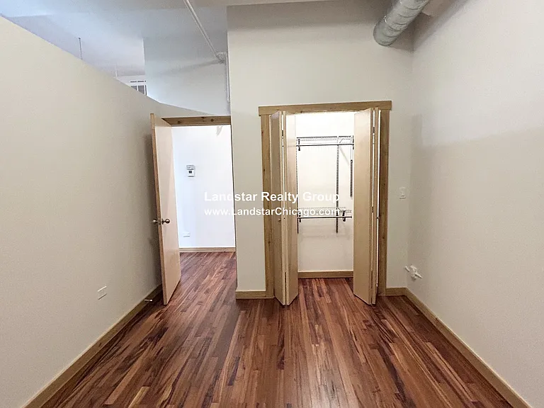 4611 S Ellis Ave #205 — Photo 6