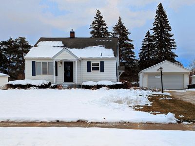 305 Renshar Dr, Auburn, MI, 48611