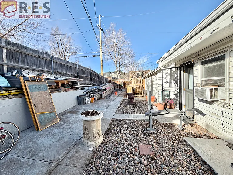 320 E Harvard Ave — Photo 9