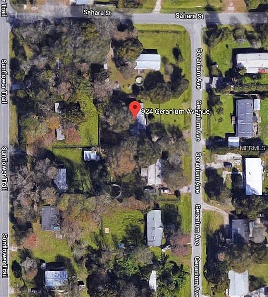 2nd image of 924 Geranium Ave