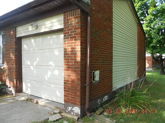 3rd image of 6055 Cypress Dr