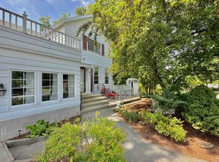 641 State St, Marinette, WI 54143