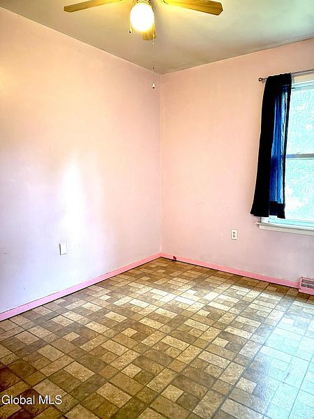 5th image of 429 Bozenkill Road