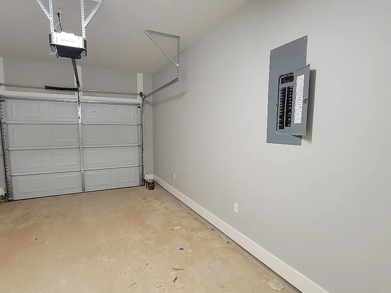 1 car garage