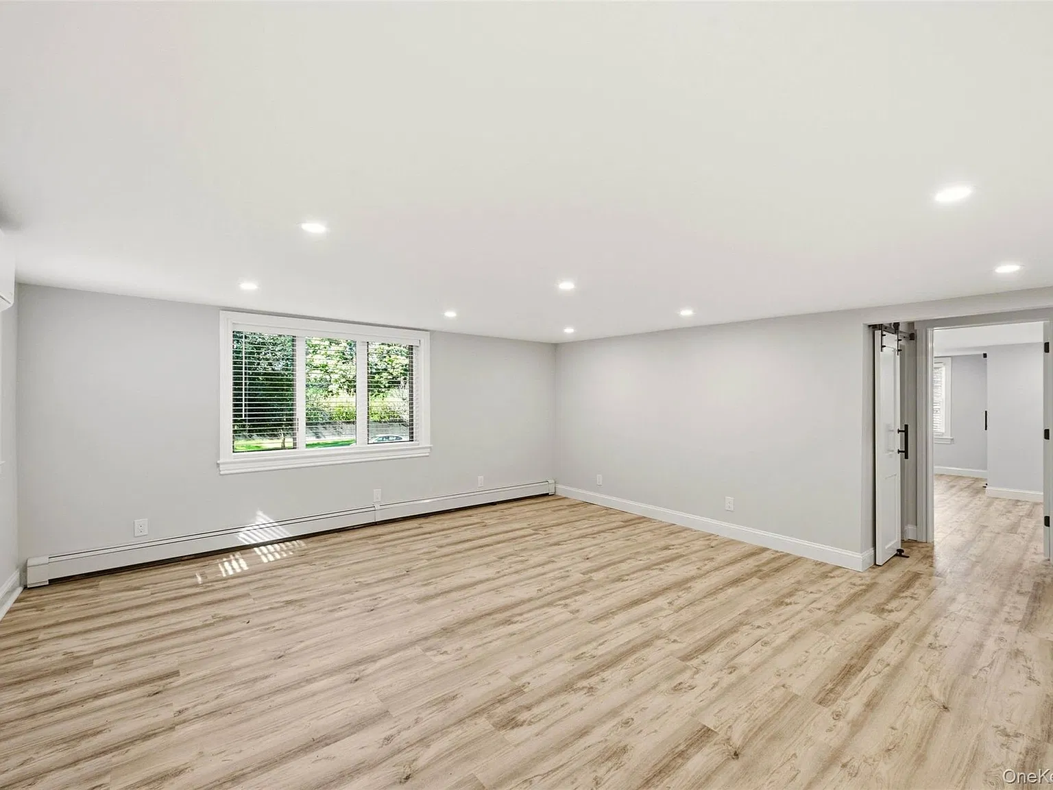 1 bed, 1.0 bath, 1071 sqft, $3,000 — Photo 4