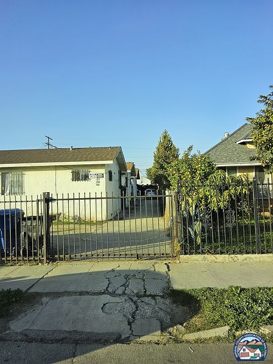 1st image of 837 W 65th St