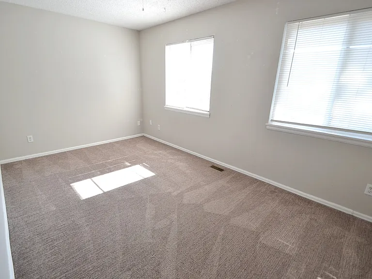 316 Poe Pl — Photo 15