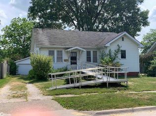 2108 S 16th St, Burlington, IA 52601