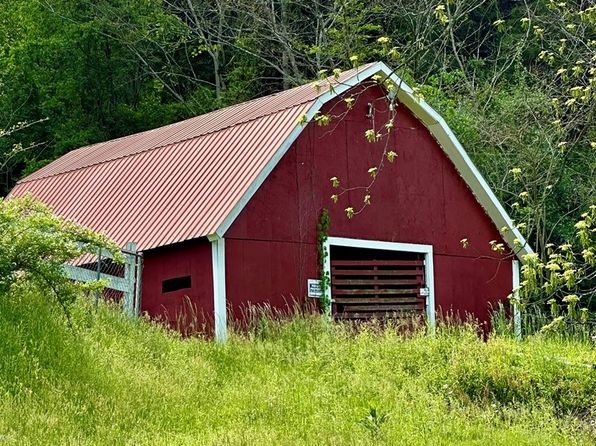 5935 Highway 2030, Banner, KY 41603