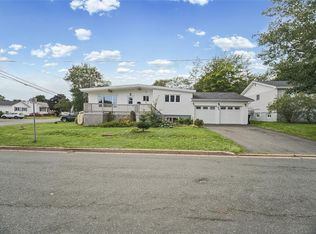 26 Firgreen Avenue, Mount Pearl, NL A1N1T7