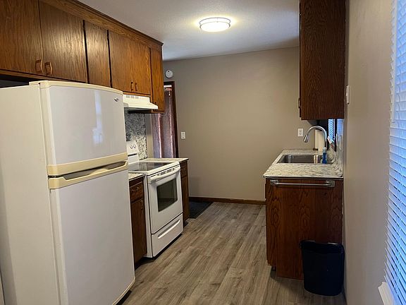 5th image of 1701 Selby Ave