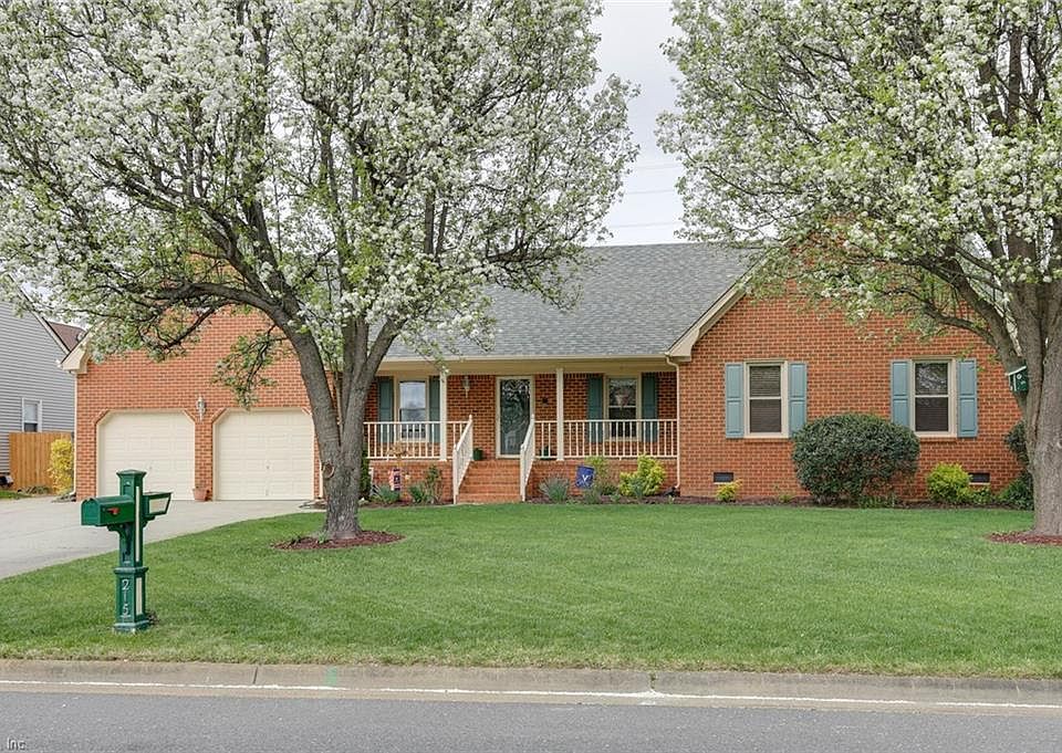1st image of 215 Downing Dr