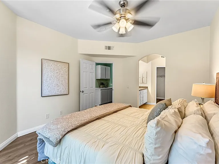 304 Birch Grv — Photo 25