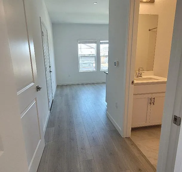 1213 Cedar Dr — Photo 3