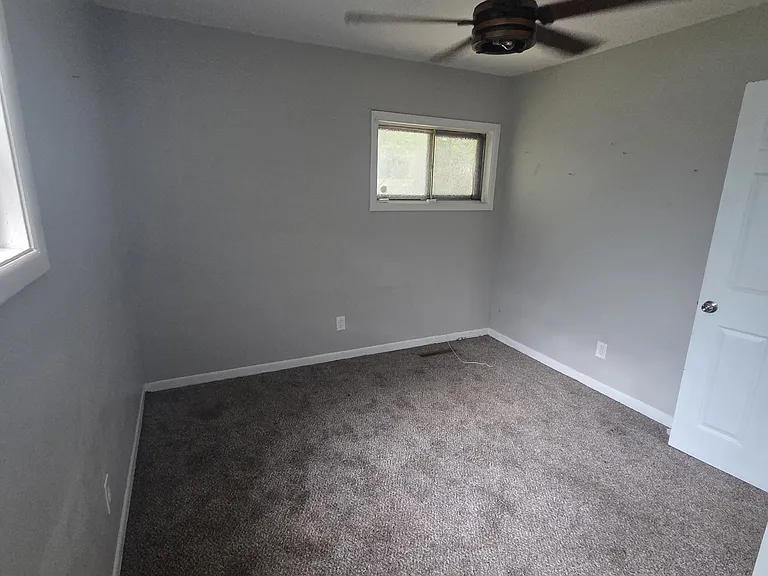 2433 Century Dr — Photo 8
