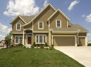 9636 N Arlington Ave, Kansas City, MO 64157