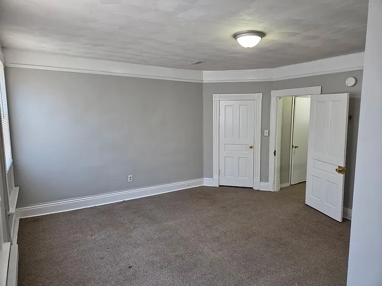 819 Pierce St — Photo 13