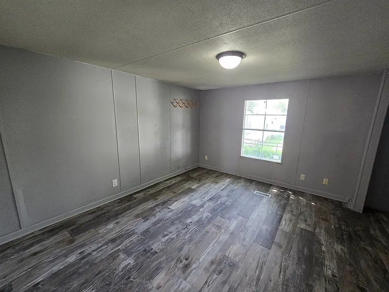 700 W Ridgeway Ave #111 — Photo 12