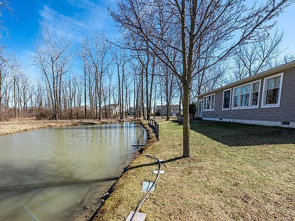 5th image of 1249 Lost Lake Rd