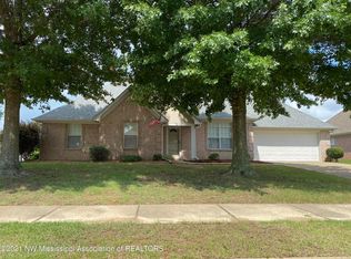 7643 Alexanders Ridge Cv, Olive Branch, MS 38654