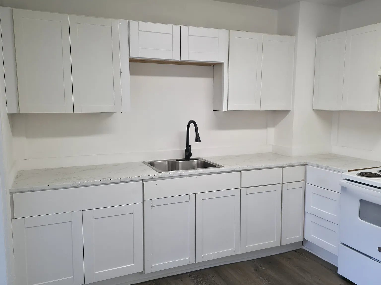 2 bed, 1048 sqft, $1,000 — Photo 2