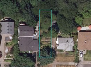 1943 N Skidmore Ct, Portland, OR 97217