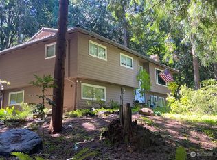 10800 Lathrop Ln NW, Silverdale, WA 98383