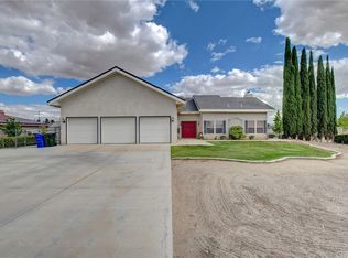 13789 Cronese Way, Apple Valley, CA 92307