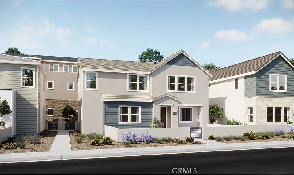 1st image of 27374 Fox Den Pl