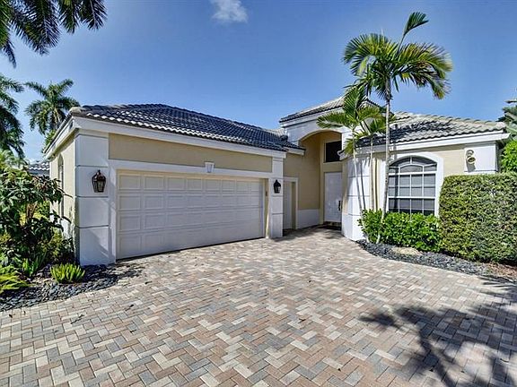 3rd image of 16089 Villa Vizcaya Pl