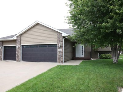 3012 W Rose Crest Dr, Sioux Falls, SD, 57108