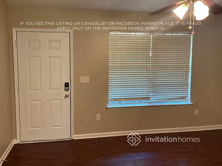 2805 Wildflower Ln — Photo 2