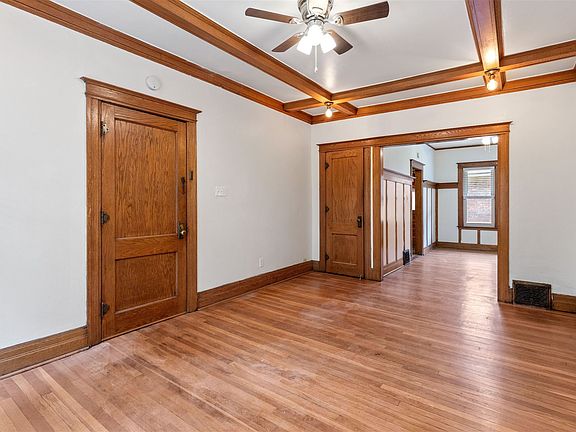 4th image of 1533 W Hancock St #2E