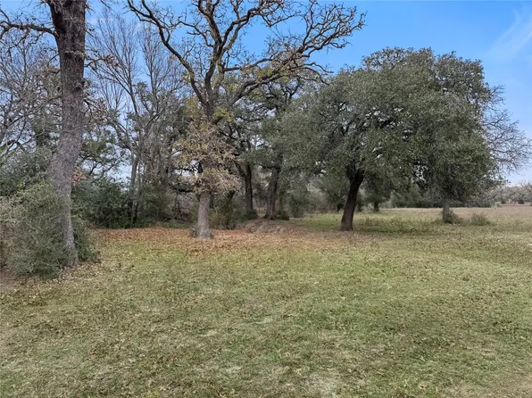 5885 Nickel Mica Rd, Flatonia, TX 78941
