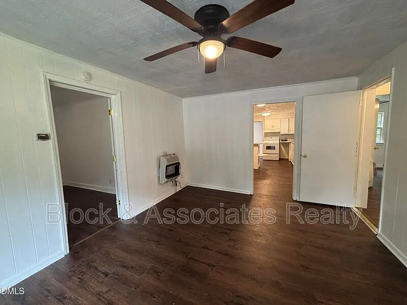 3 bed, 1.0 bath, $1,500 — Photo 3