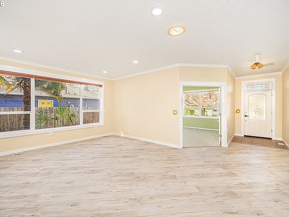 4th image of 1565 Santa Rosa St