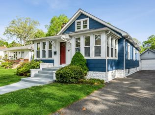 6 3rd Ave, Merrick, NY 11566