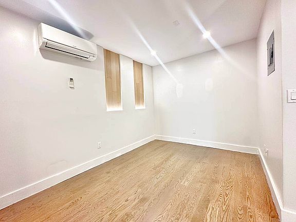 3rd image of 334 Evergreen Ave #3F