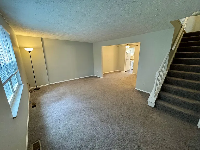 244 E Commons Dr — Photo 27