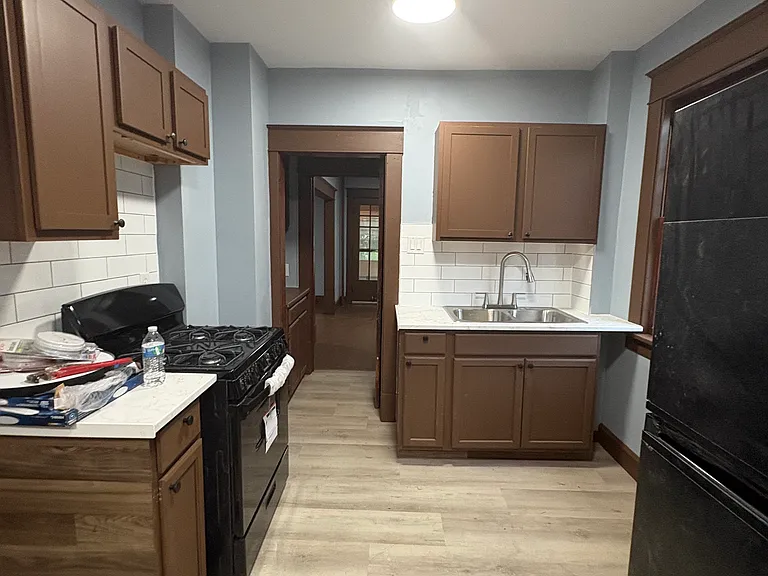 35 Clare Ave — Photo 16