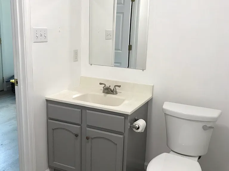 417 Fletcher St #4-19 — Photo 5