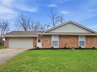 145 Timberwood Ln, Springboro, OH 45066