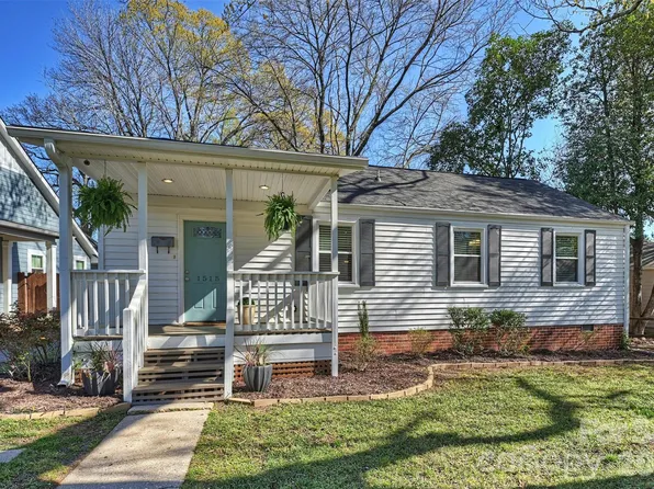1515 Winston Dr, Charlotte, NC 28205