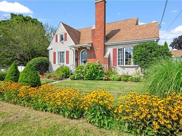 280 Nursery Ave, Woonsocket, RI 02895