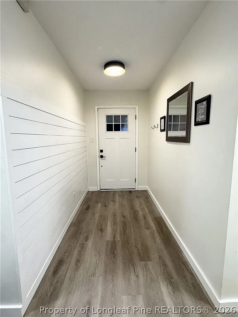 3 bed, 2.0 bath, 1405 sqft, $1,500 — Photo 4