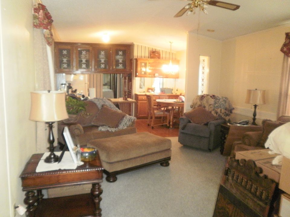 1st image of 90 Gypsum Dr