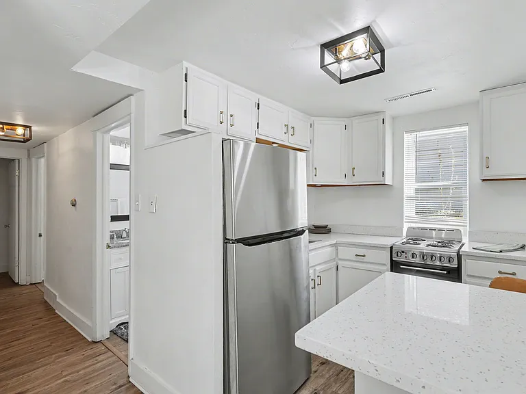 2429 W Platte Ave #B — Photo 7