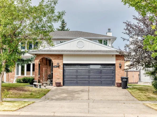 706 Burley Dr NW, Edmonton, AB T6R 1Y2