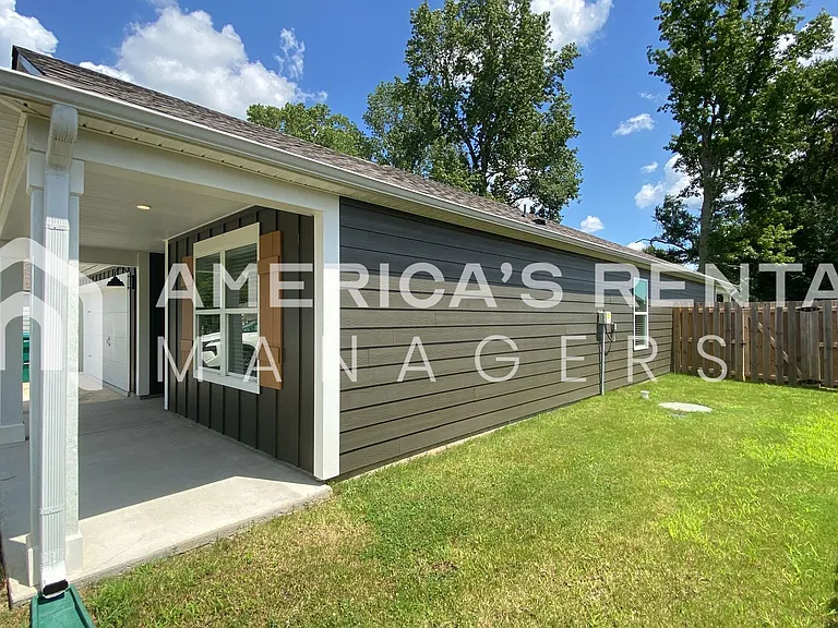220 Pine Ridge Dr — Photo 24