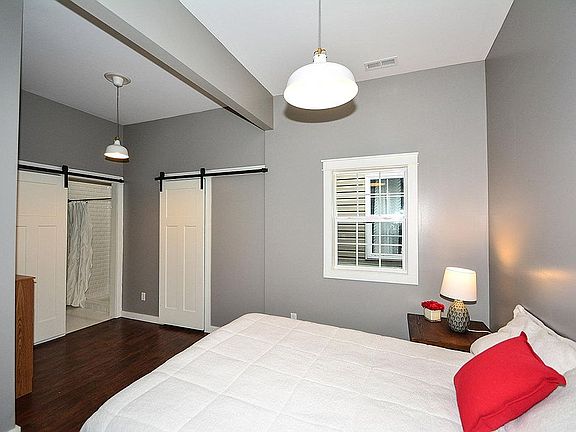 Master Bedroom with en suite 